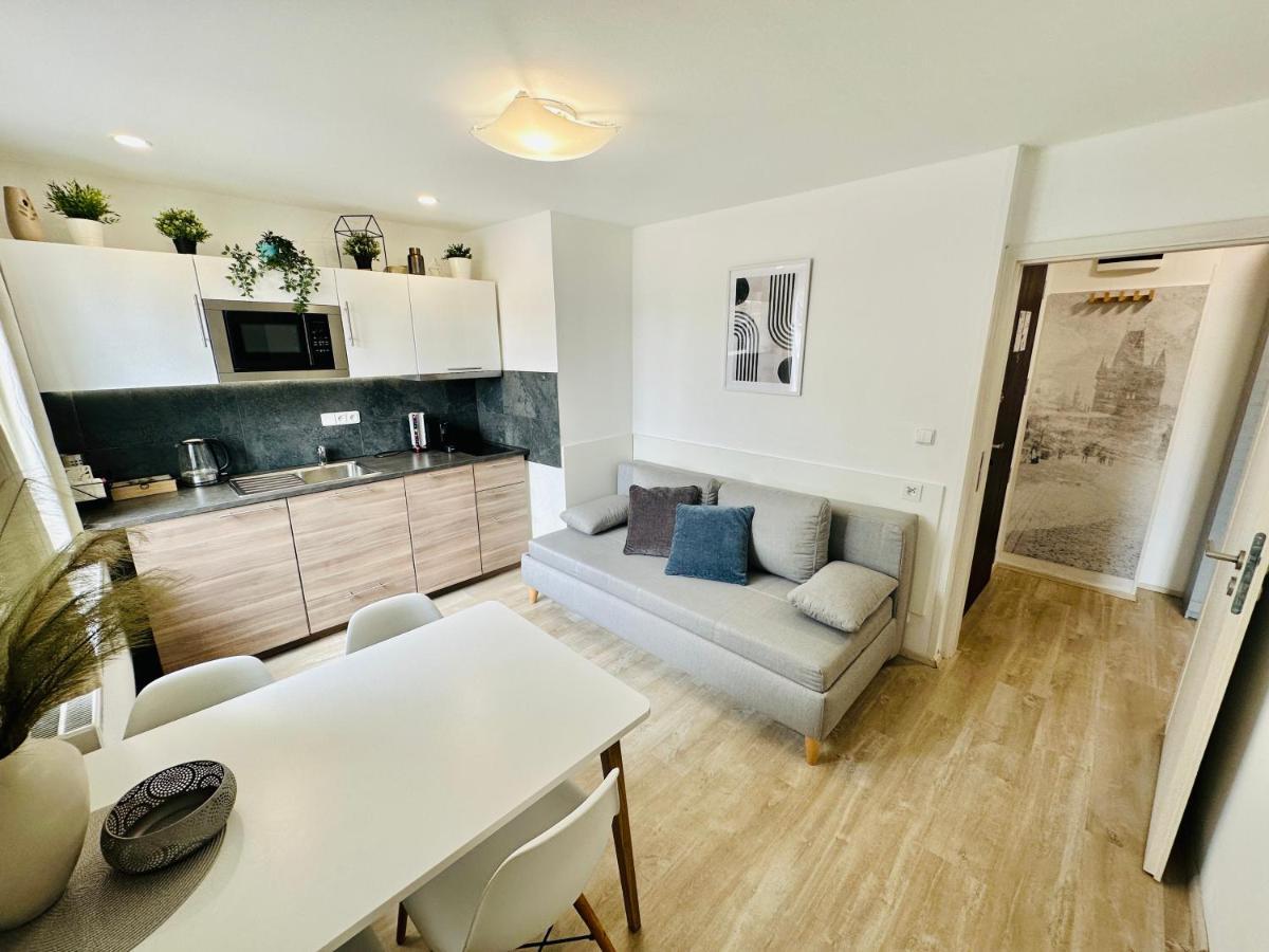 Beautiful Apartment Dlouha Praha Bagian luar foto