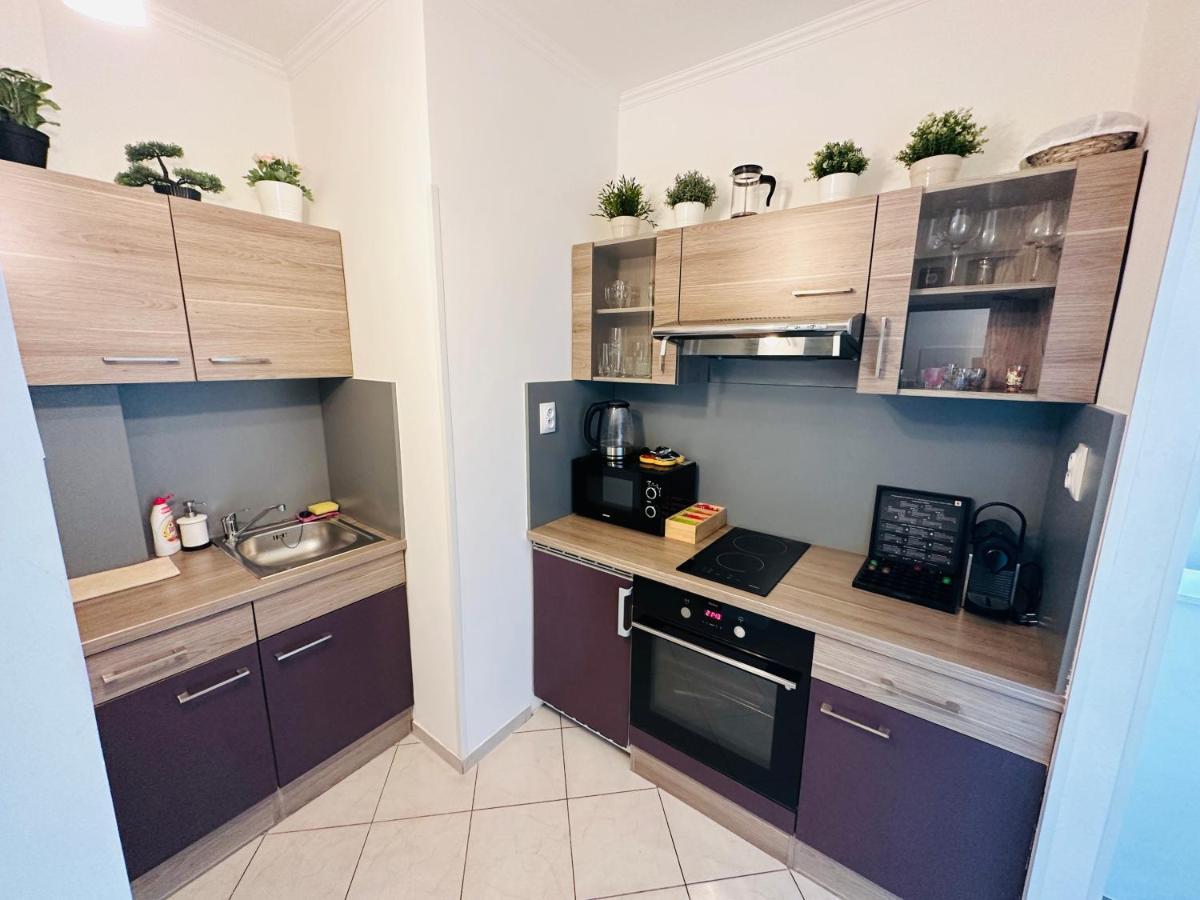 Beautiful Apartment Dlouha Praha Bagian luar foto