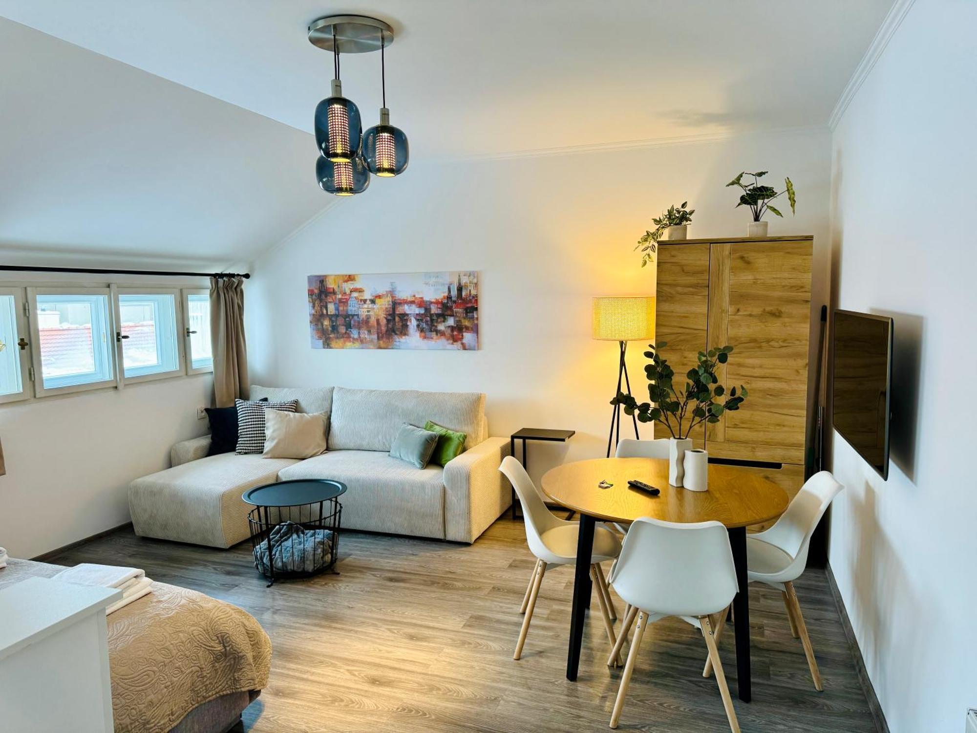 Beautiful Apartment Dlouha Praha Bagian luar foto